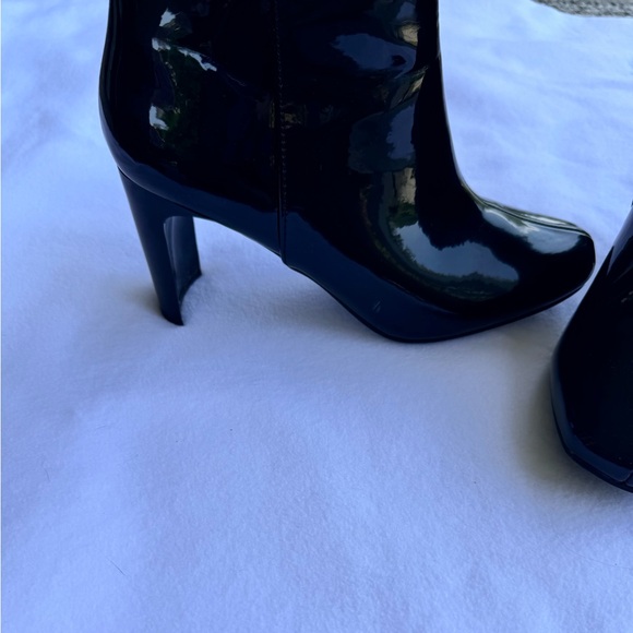 Black heel boots - Picture 4 of 4